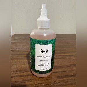 R+Co Anti-Pollution Detox Rinse 6 oz (177 mL) – Hair/Scalp Treatment HAIR CARE